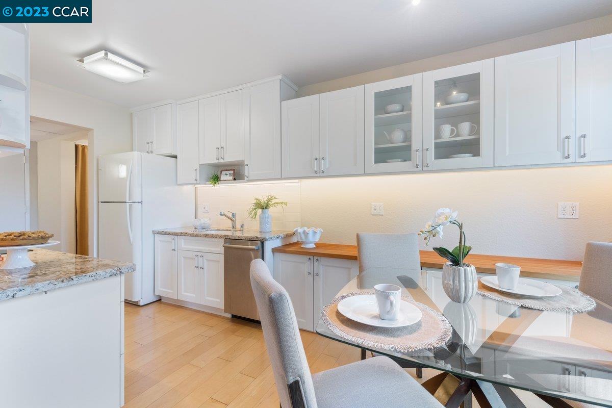 490 N Civic Dr Unit: 304
