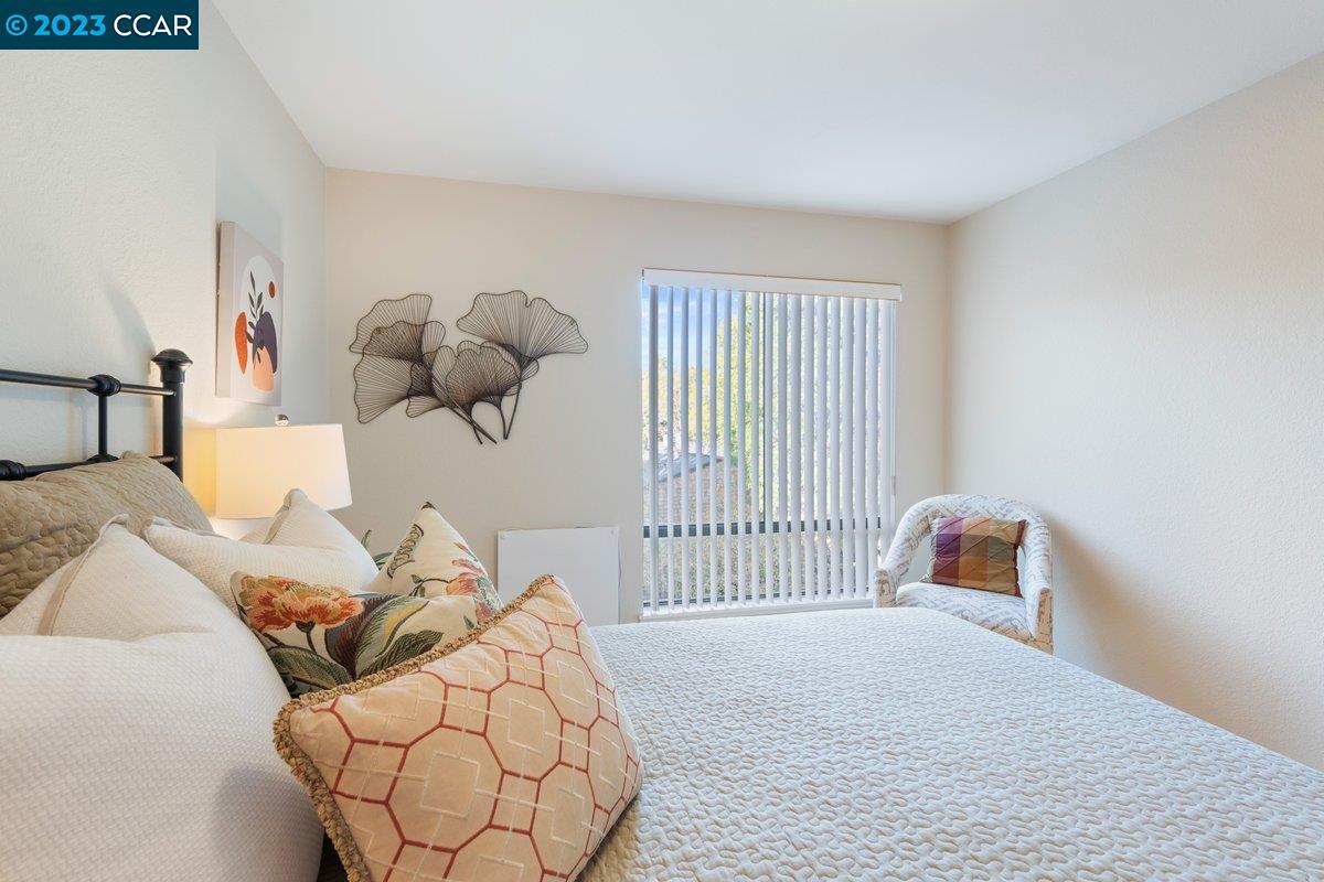 490 N Civic Dr Unit: 304