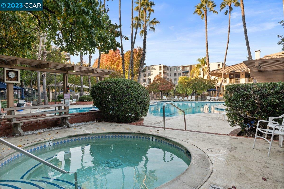 490 N Civic Dr Unit: 304