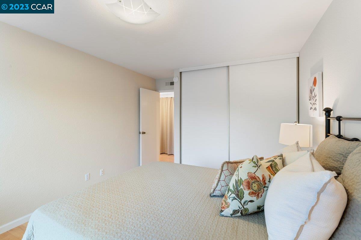 490 N Civic Dr Unit: 304