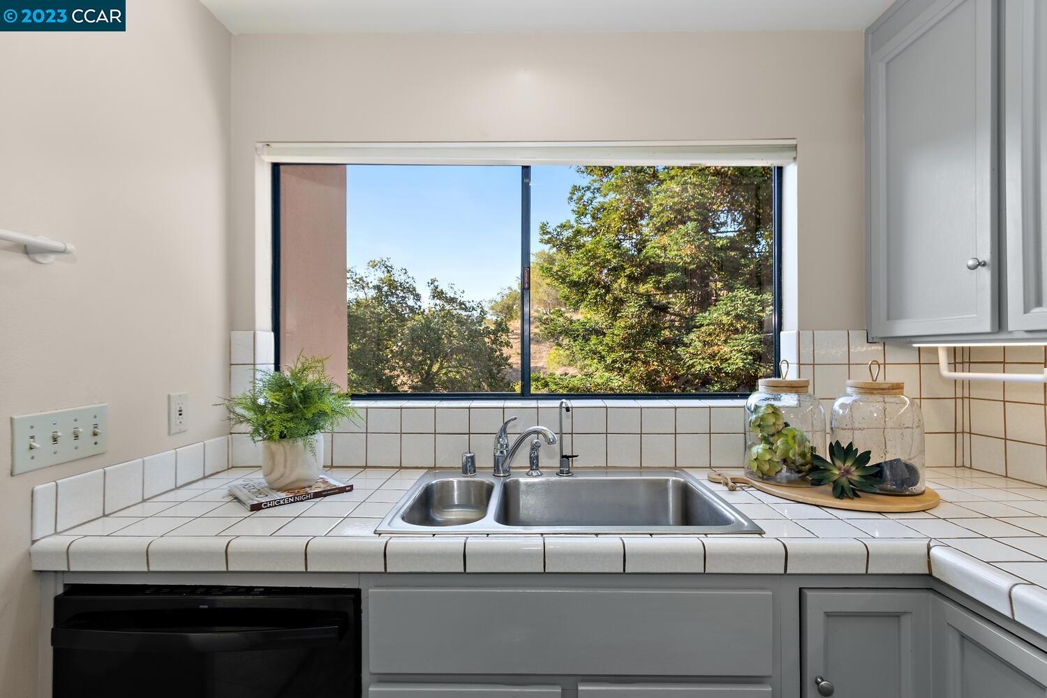 1812 Stanley Dollar Dr Unit: 4C