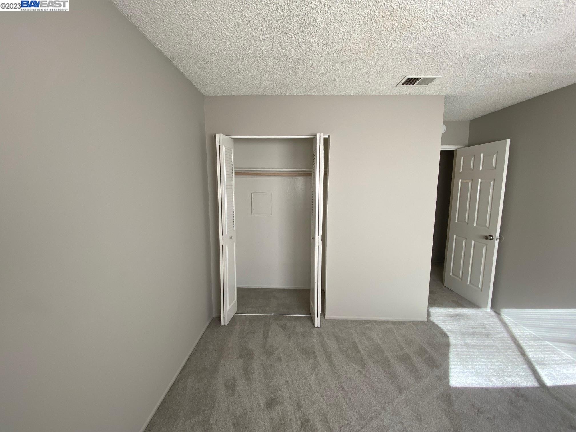 2122 Peppertree Way Unit: 2
