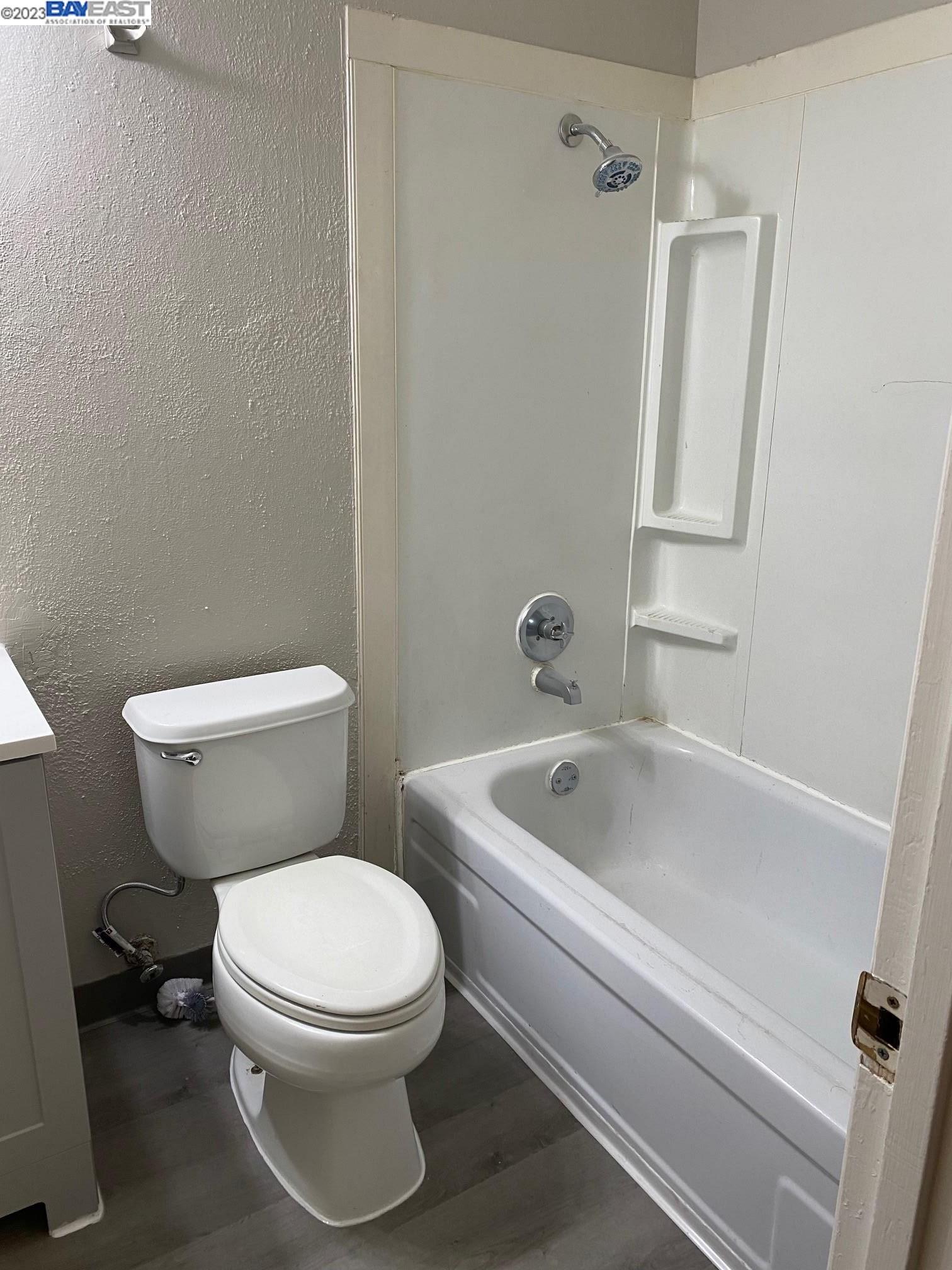 2122 Peppertree Way Unit: 2