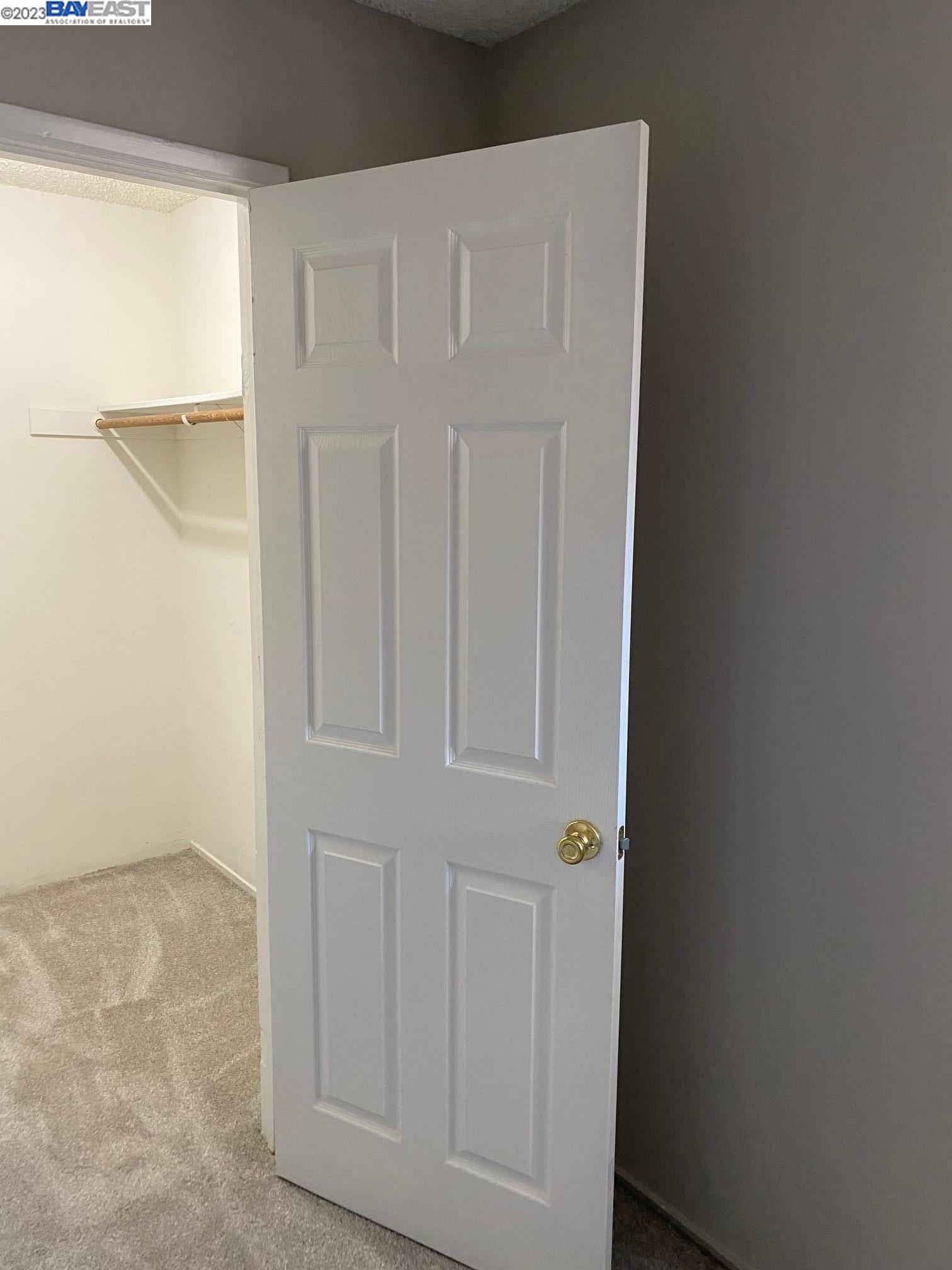 2122 Peppertree Way Unit: 2