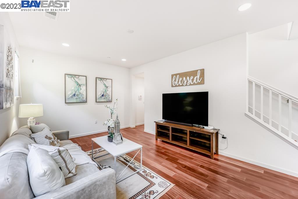 3184 Vittoria Loop