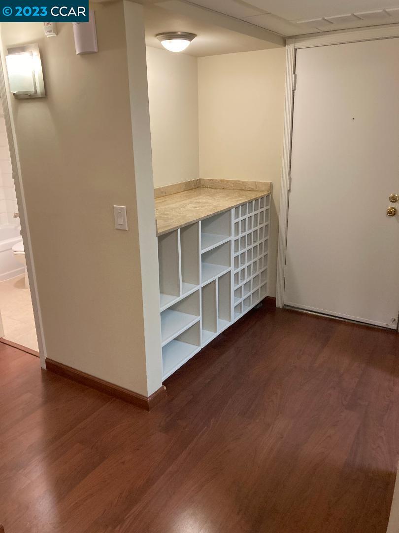 470 N Civic Dr # 105