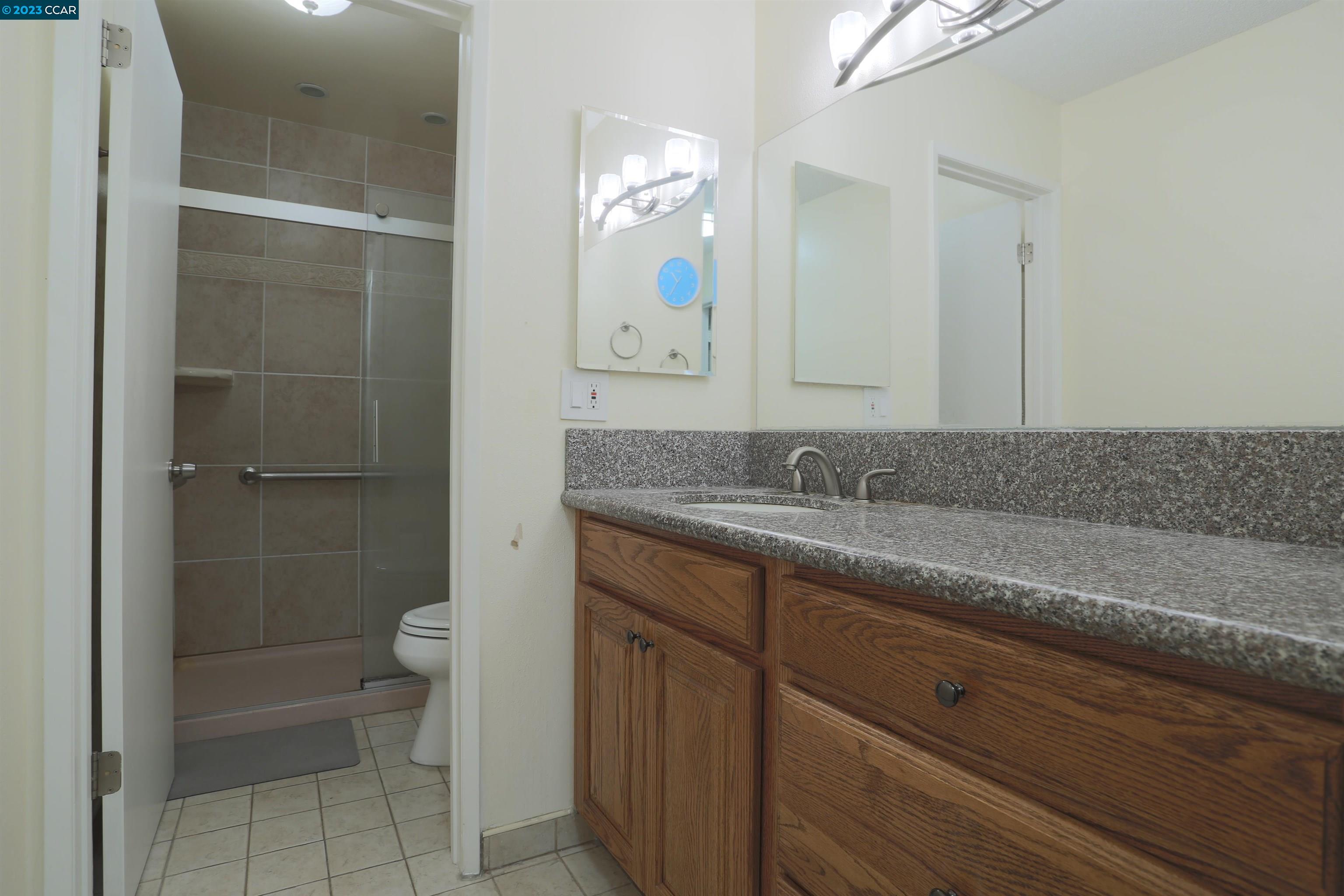 2 Admiral Dr Unit: B382