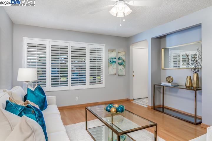2480 Regal Dr