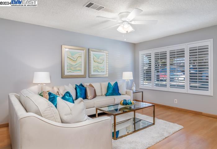 2480 Regal Dr