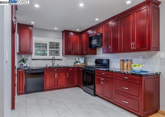 2480 Regal Dr
