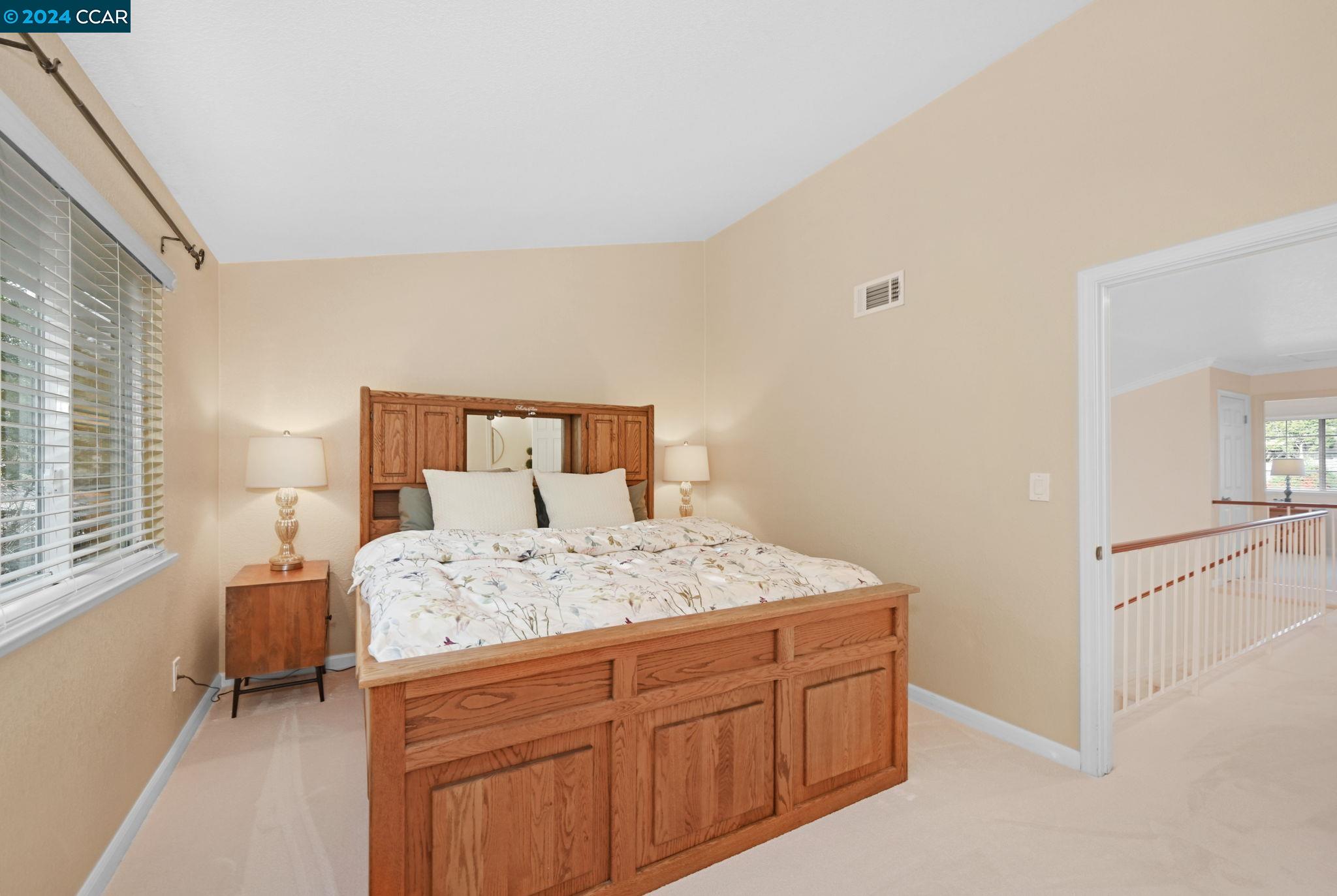 7405 Rolling Hills Cir