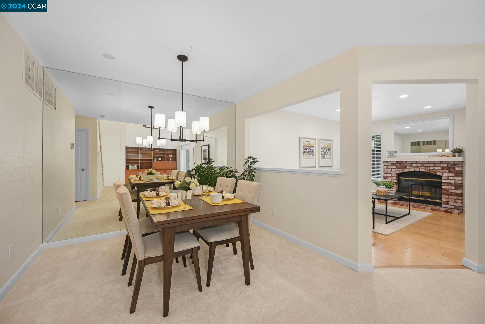 7405 Rolling Hills Cir
