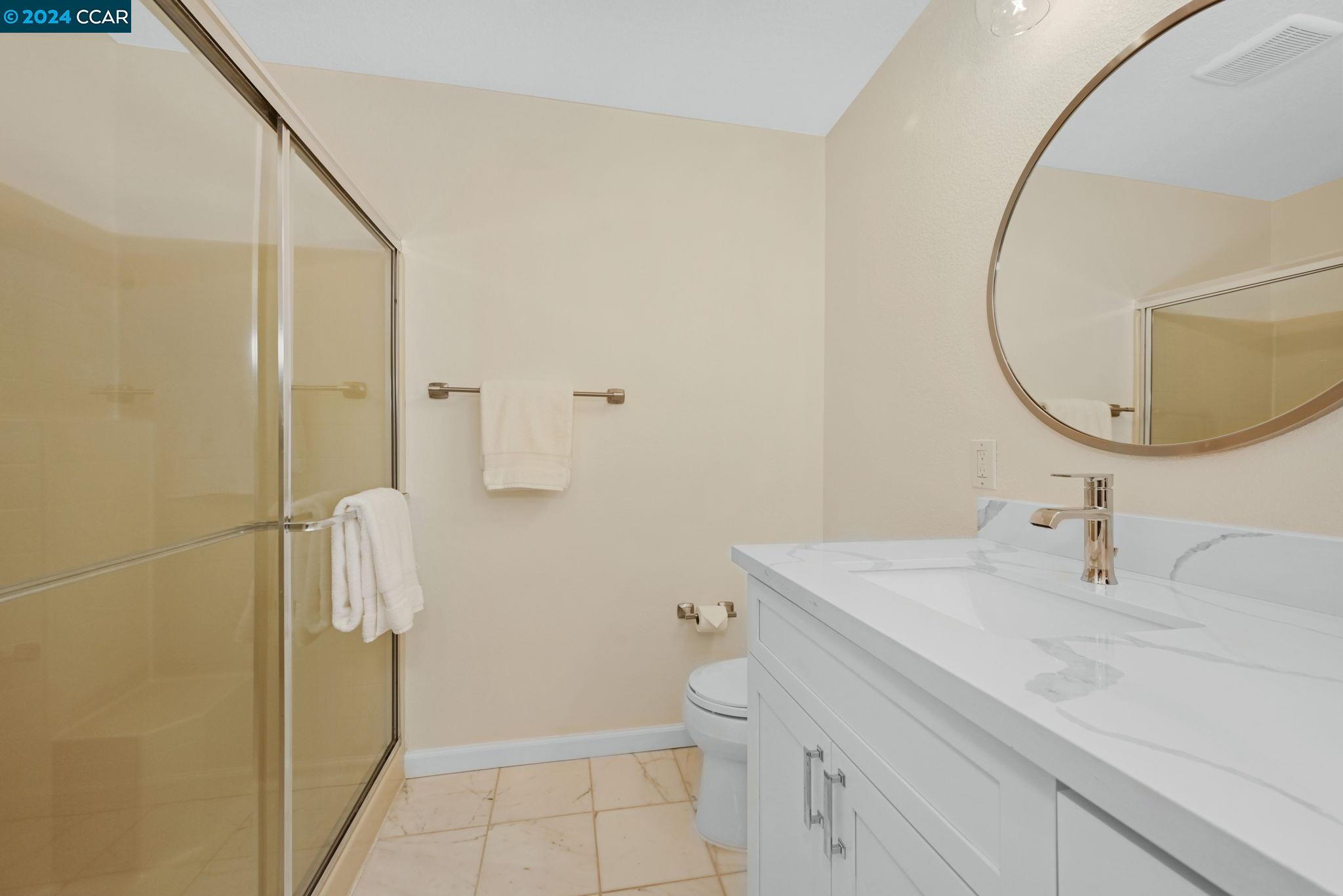 7405 Rolling Hills Cir