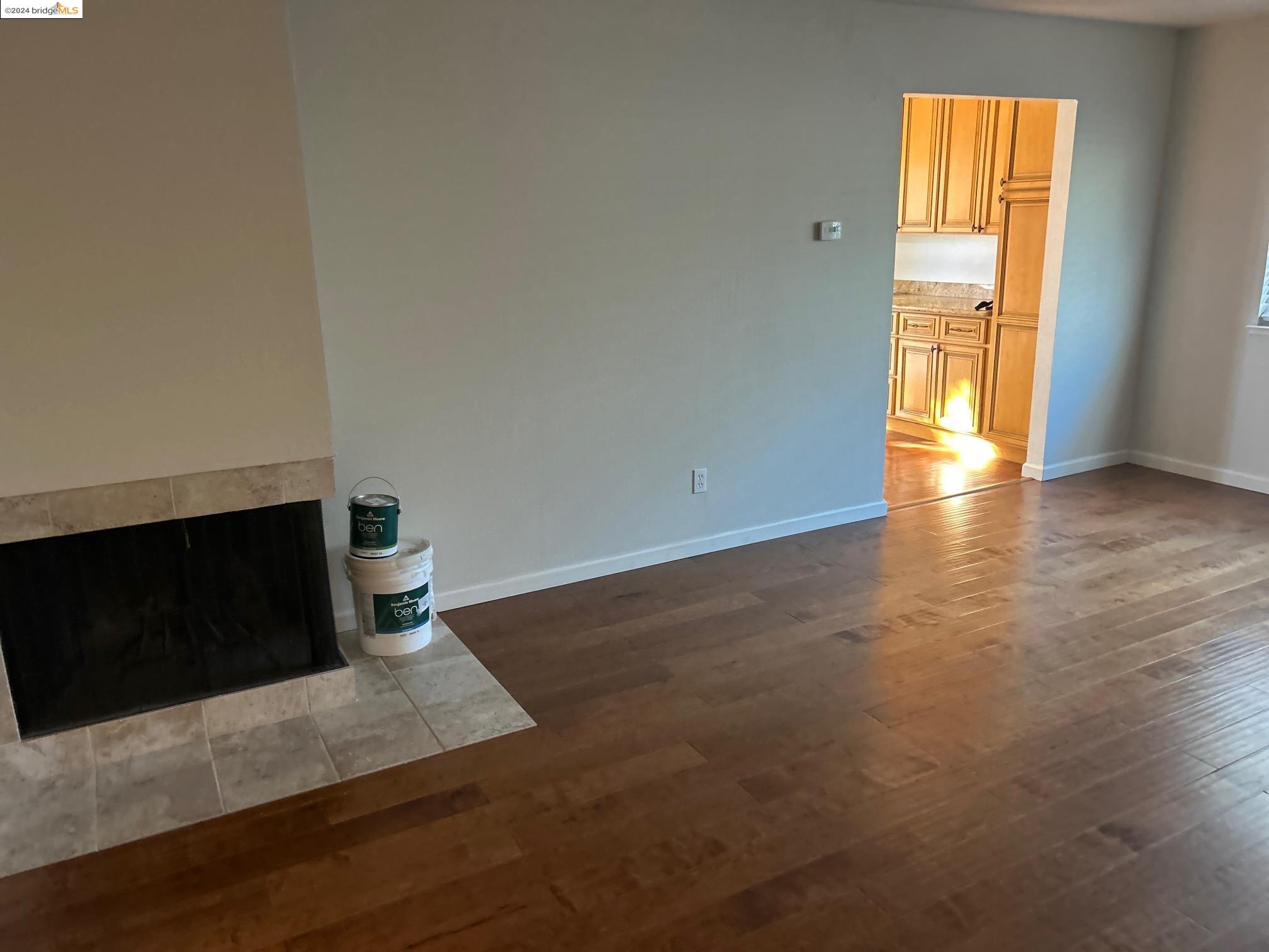 1345 Elm St