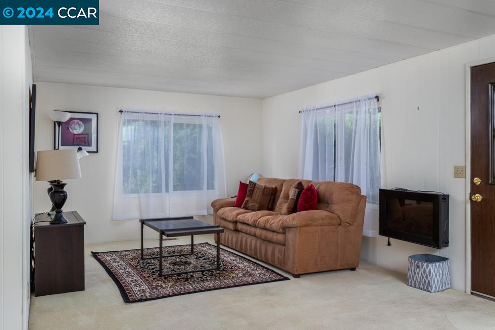 2195 Dalis Drive Unit: 123