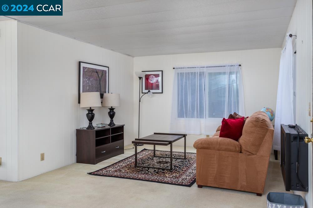 2195 Dalis Drive Unit: 123