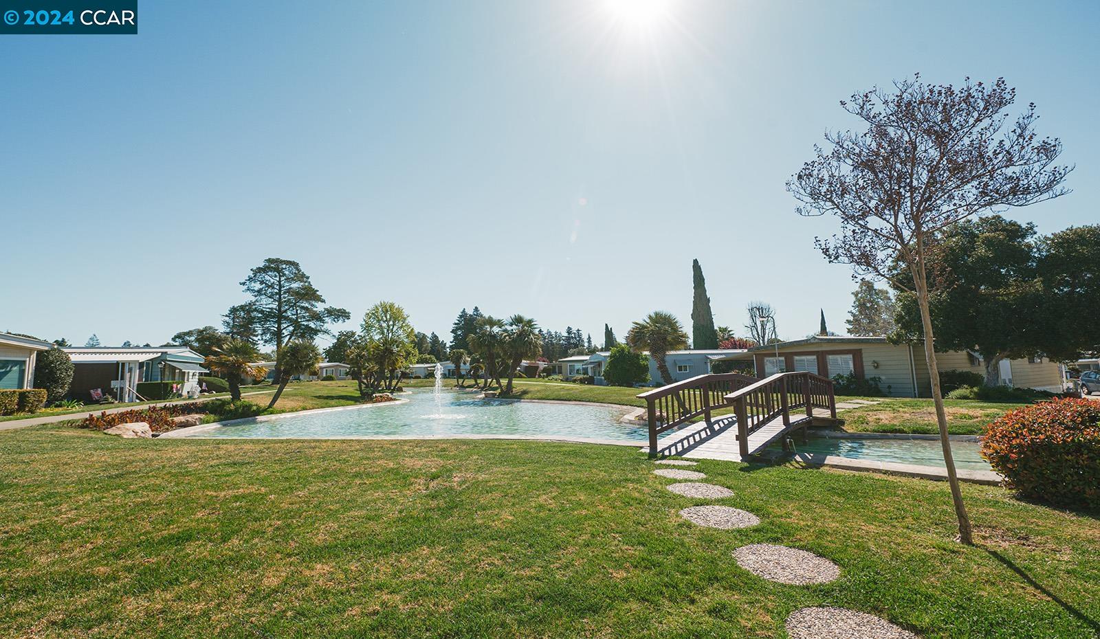 2195 Dalis Drive Unit: 123