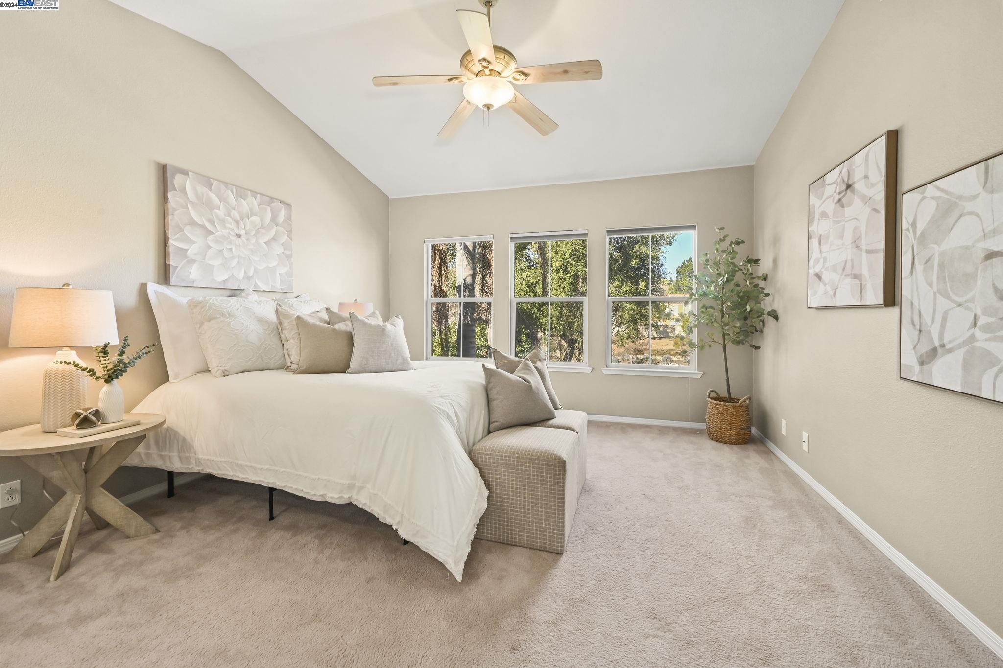 239 Plumpointe Ln