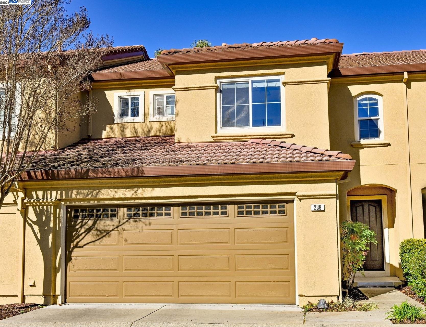 239 Plumpointe Ln