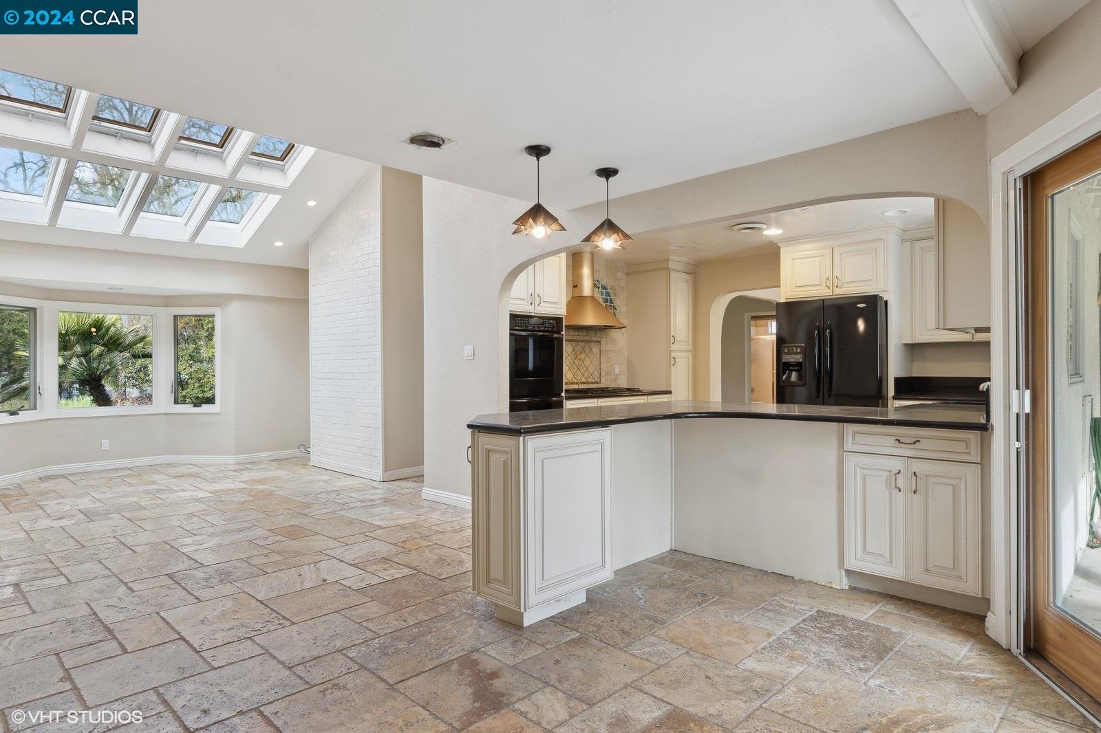 2697 STONE VALLEY RD