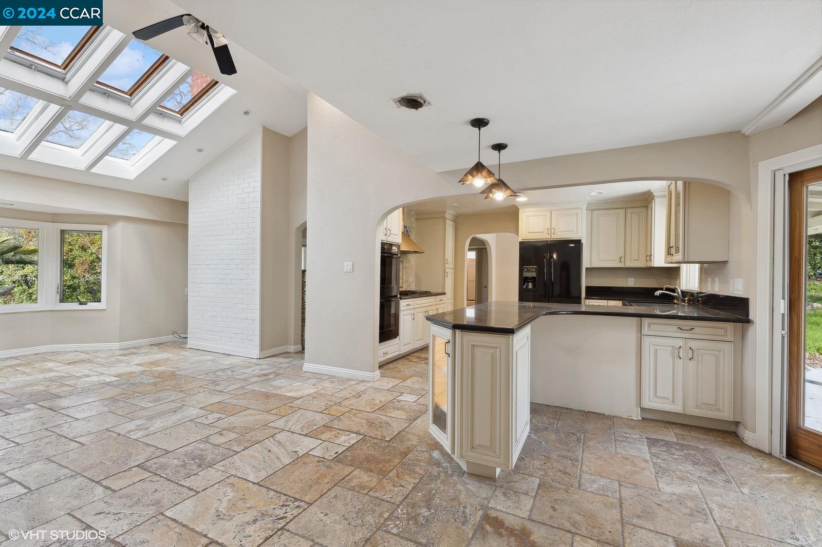 2697 STONE VALLEY RD