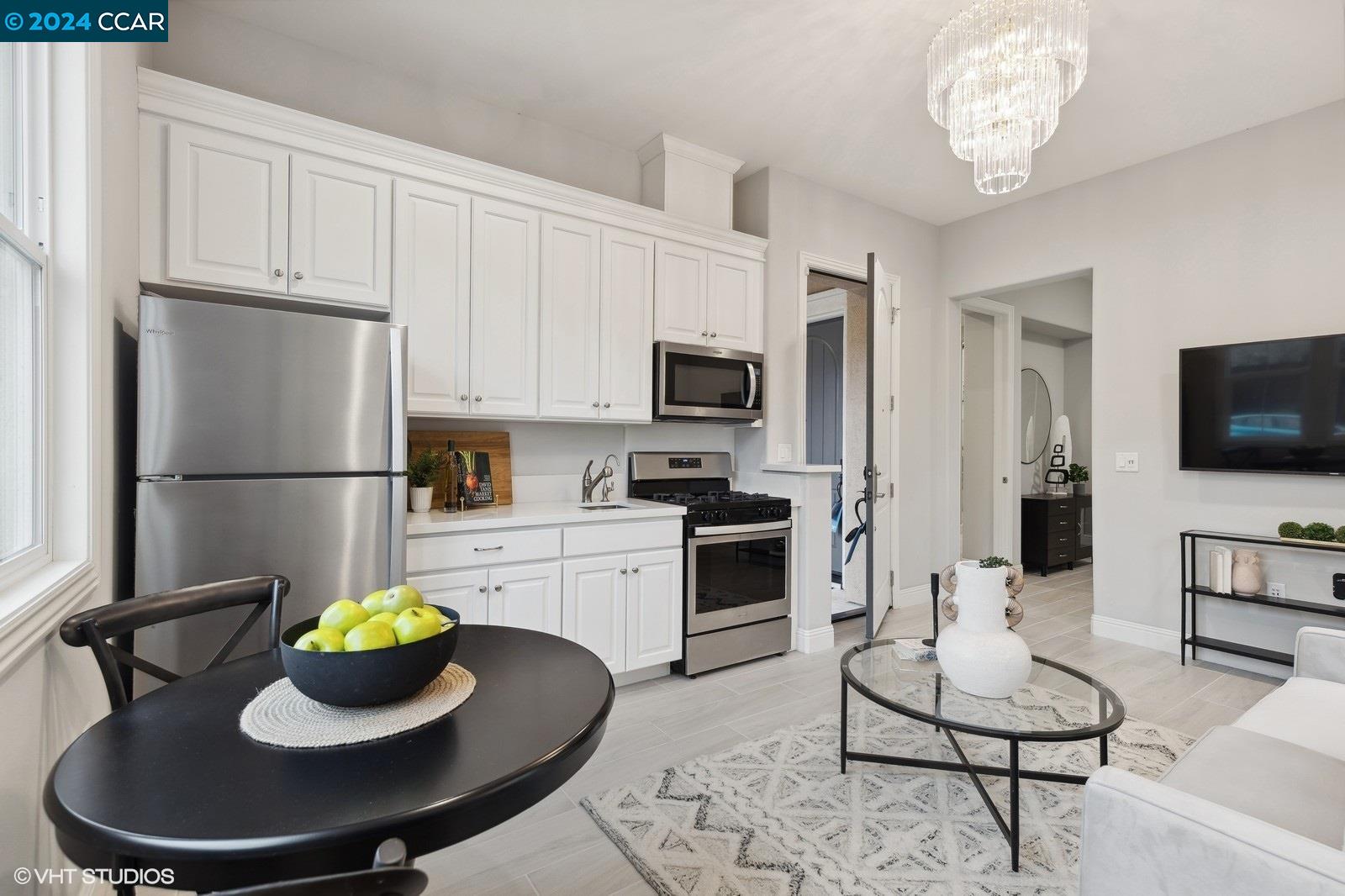 2887 Tulare Hills Dr