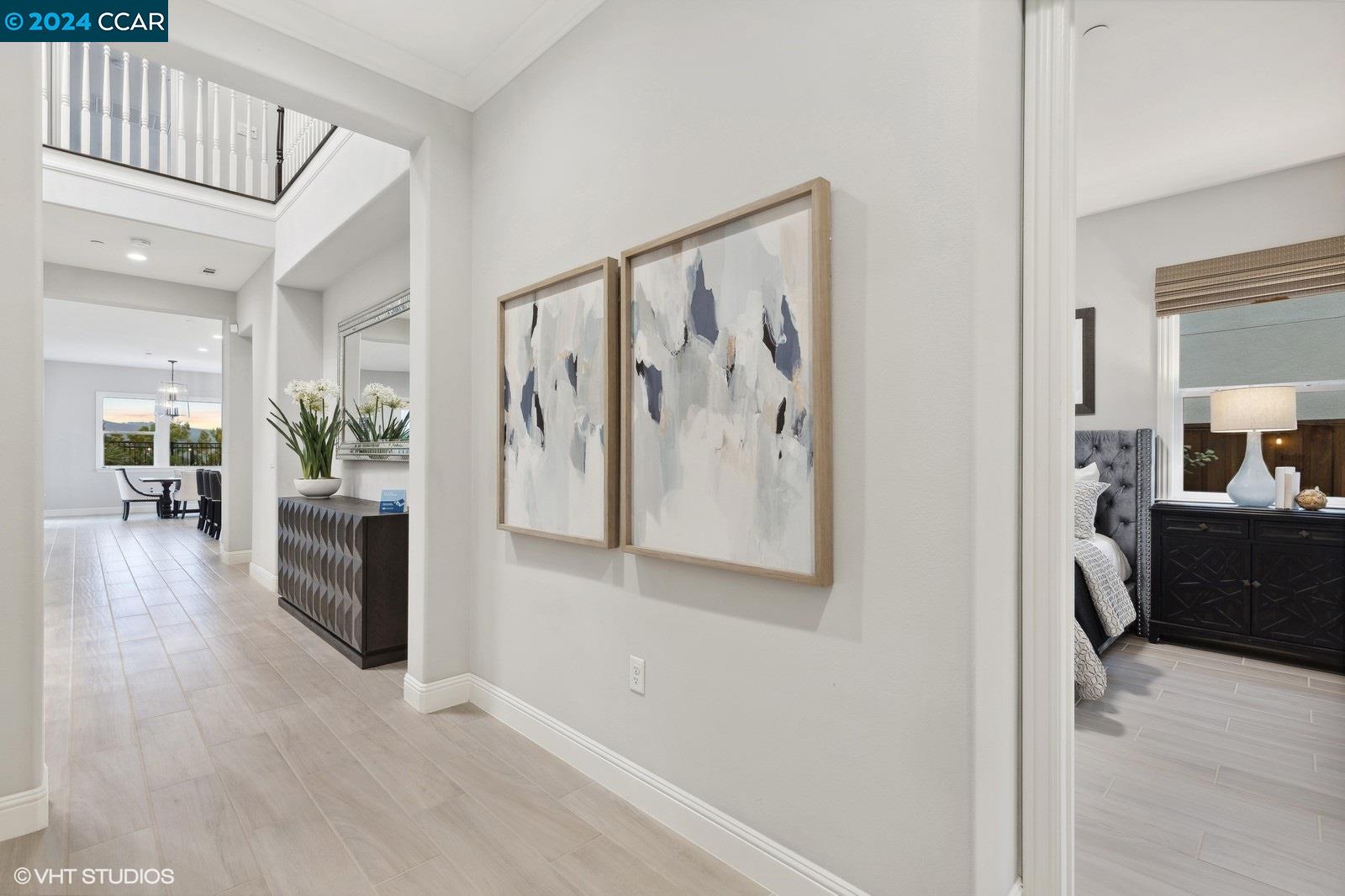 2887 Tulare Hills Dr
