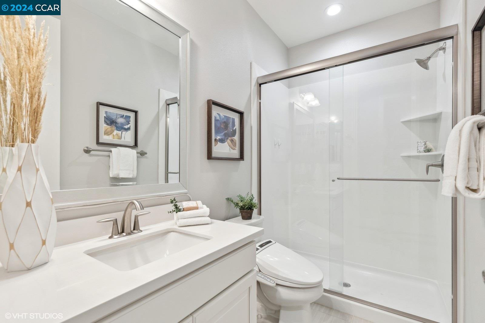 2887 Tulare Hills Dr