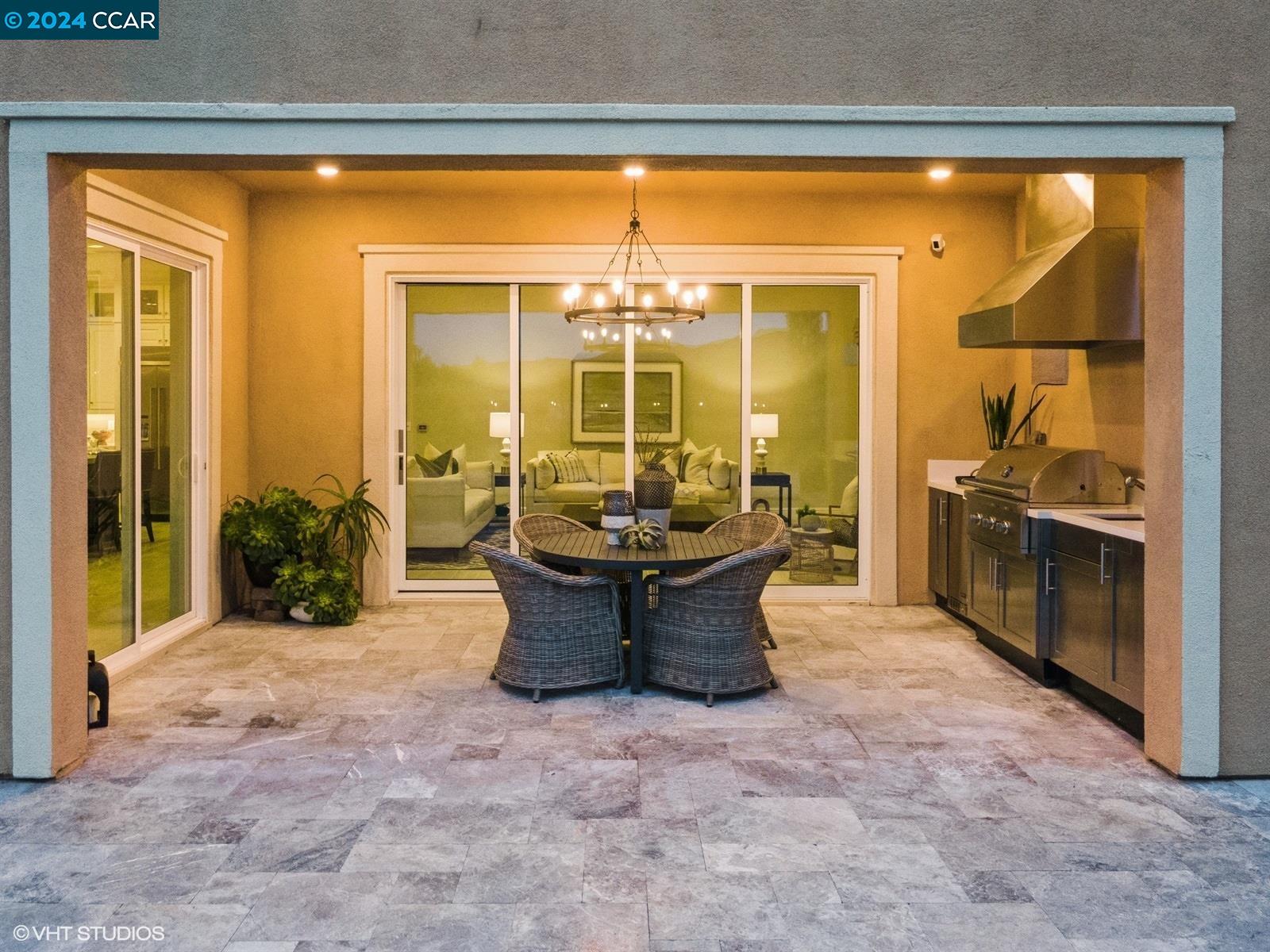 2887 Tulare Hills Dr