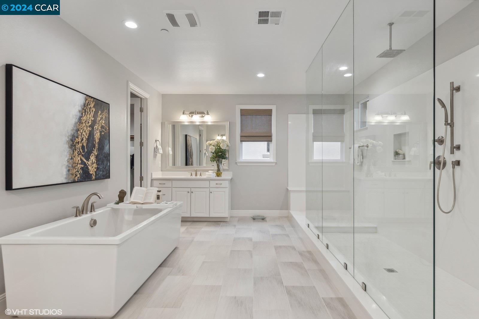 2887 Tulare Hills Dr