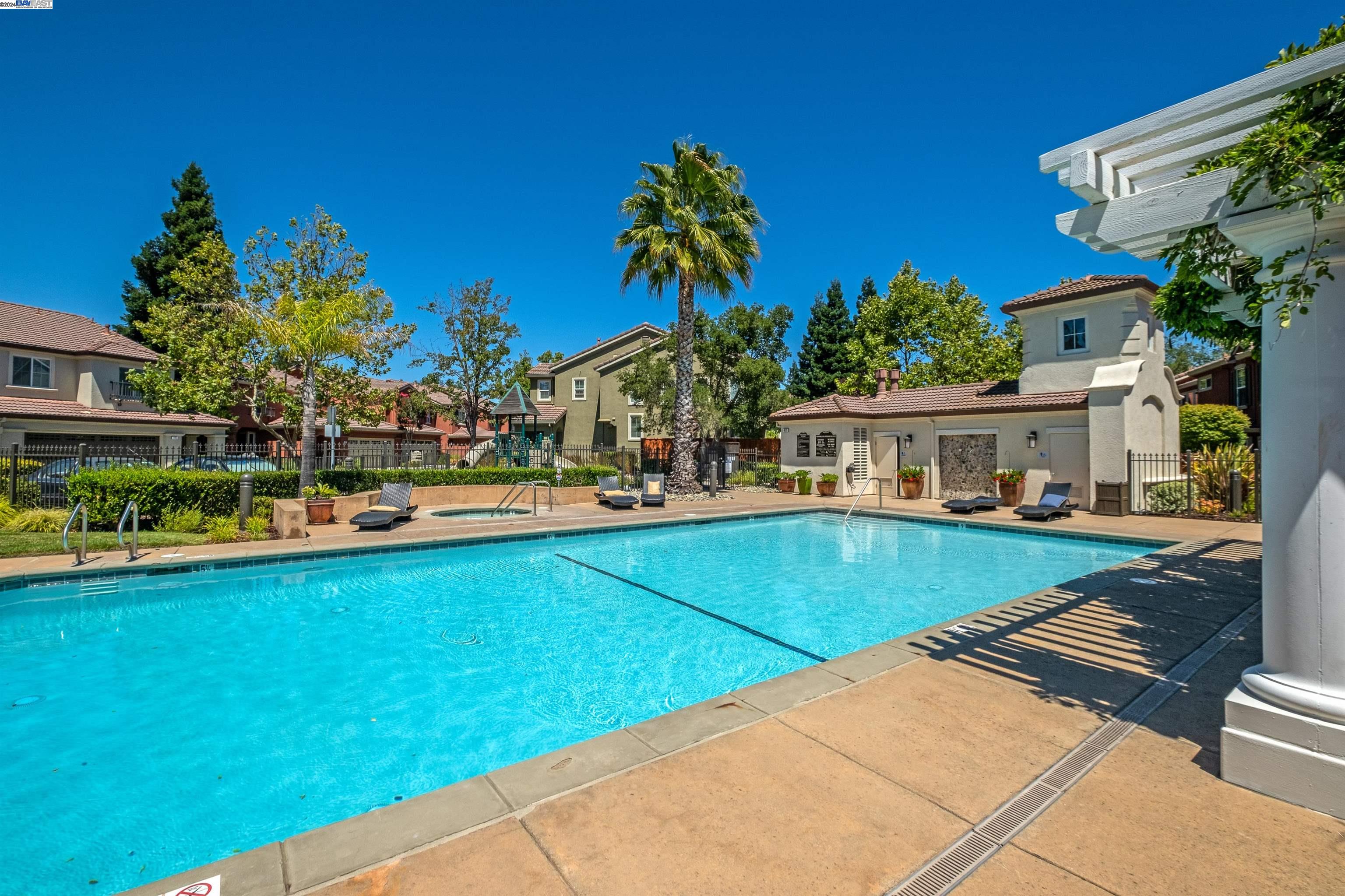409 Regal Lily Ln