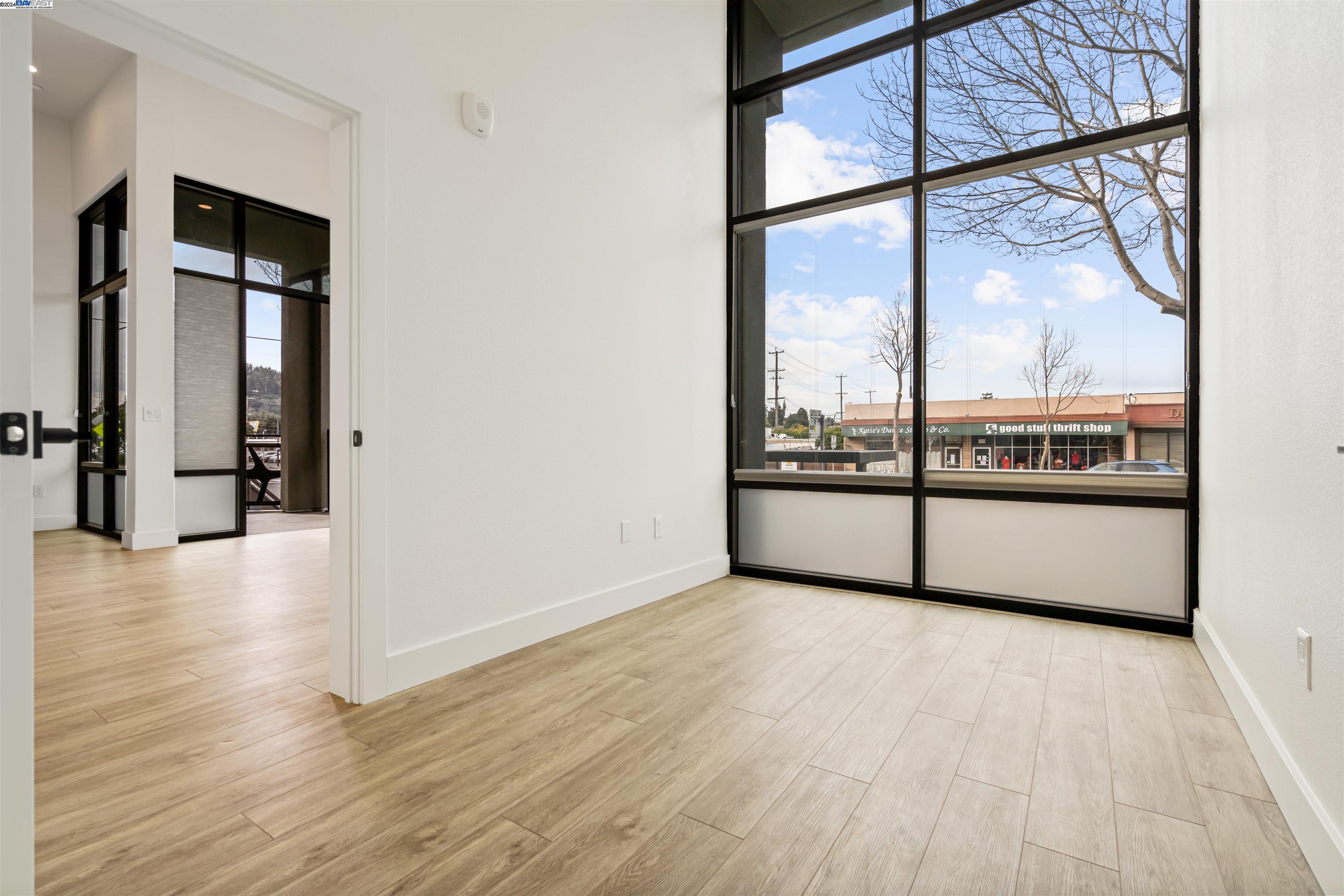 10300 San Pablo Ave # 104