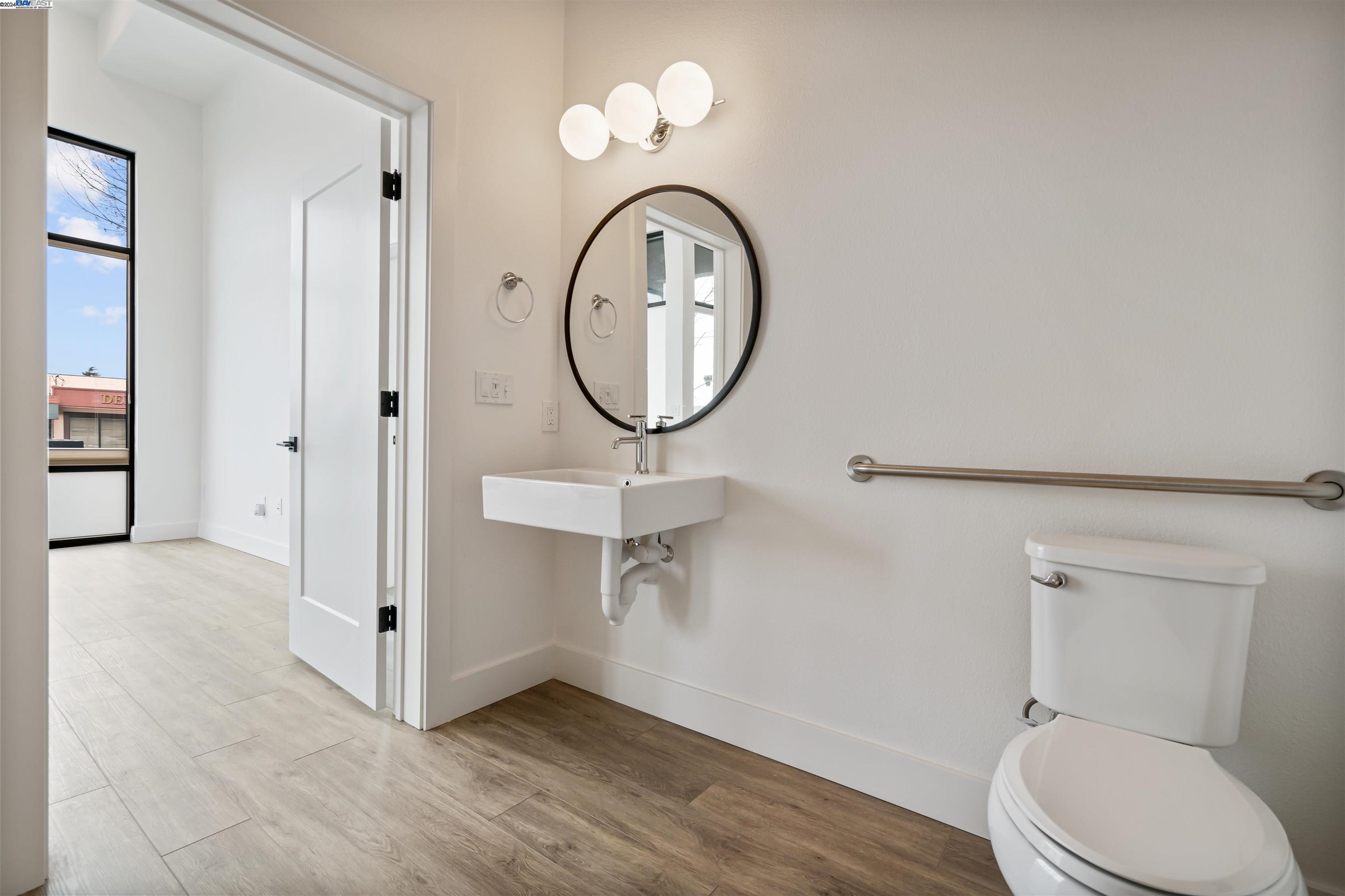 10300 San Pablo Ave # 104