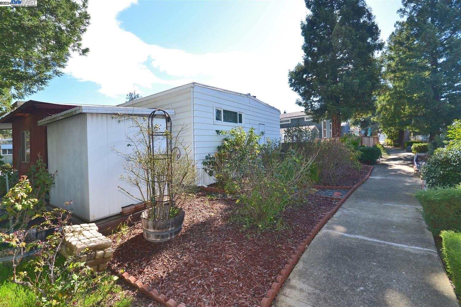 3231 Vineyard Ave., #75 # 75