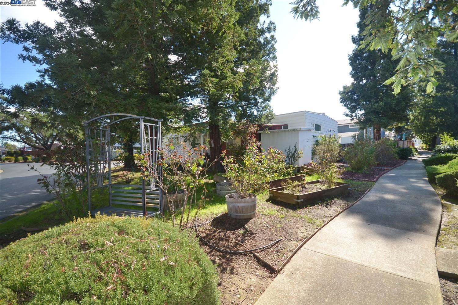 3231 Vineyard Ave., #75 # 75