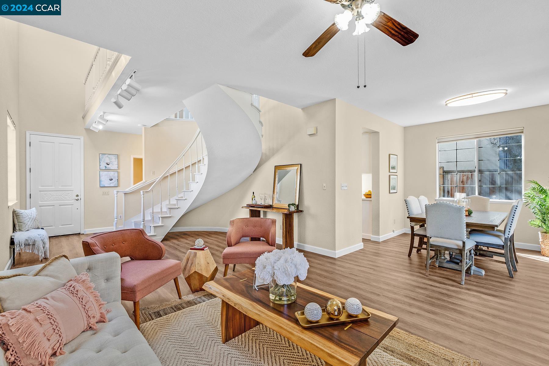 1360 Fountain Springs Cir