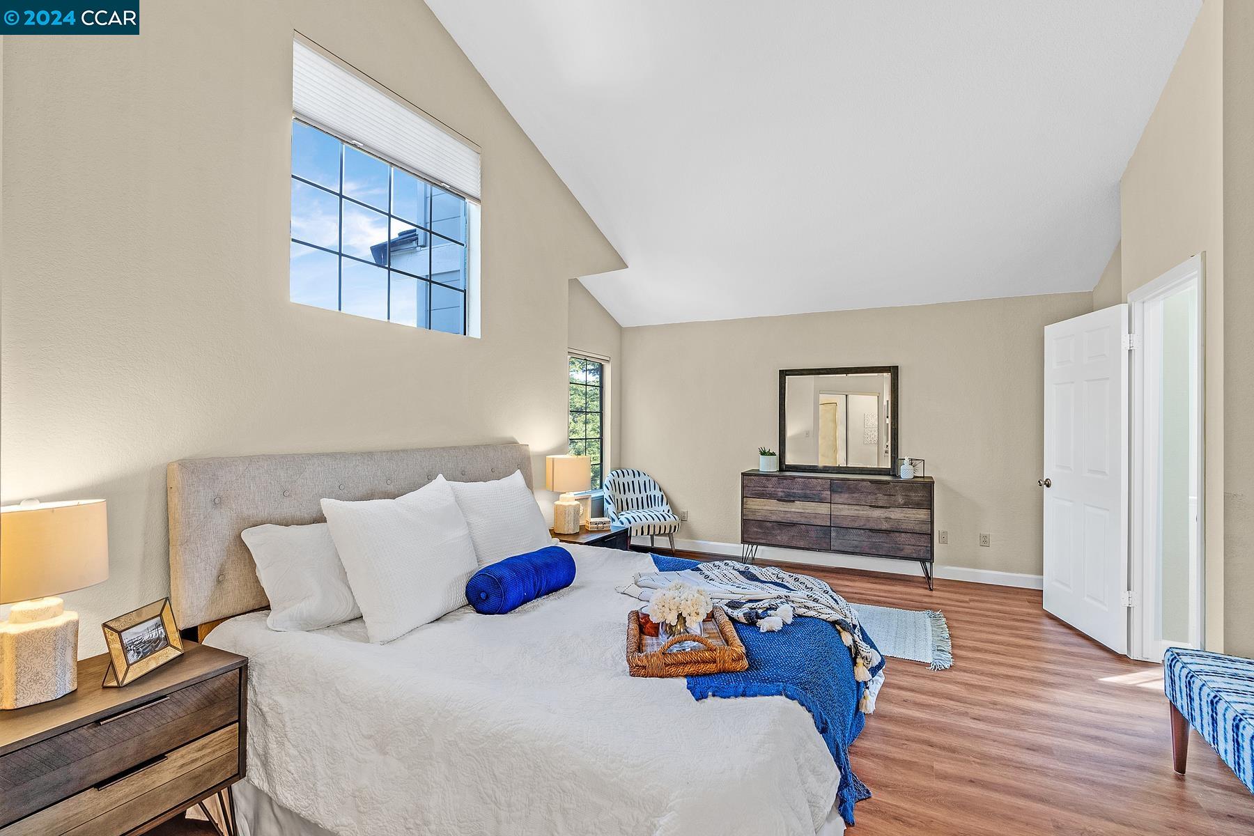 1360 Fountain Springs Cir