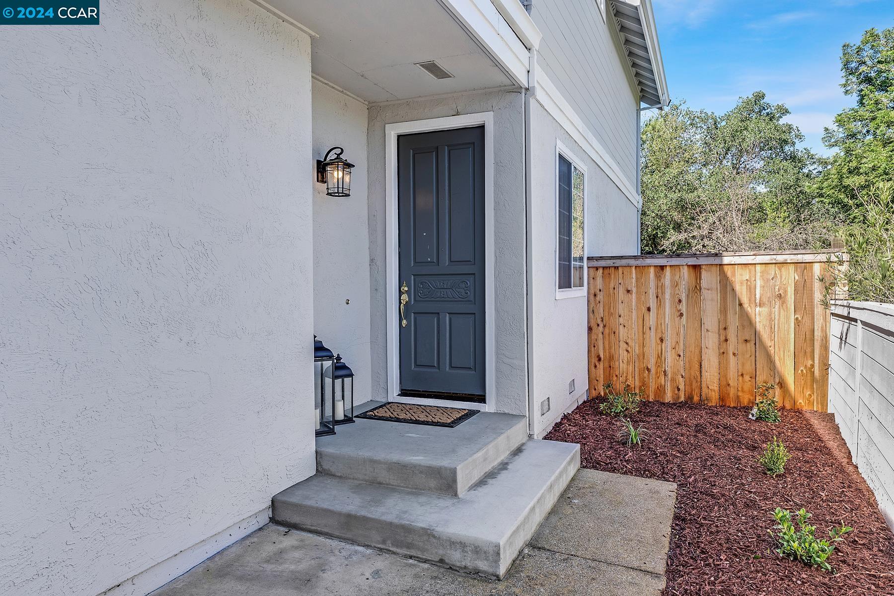 1360 Fountain Springs Cir