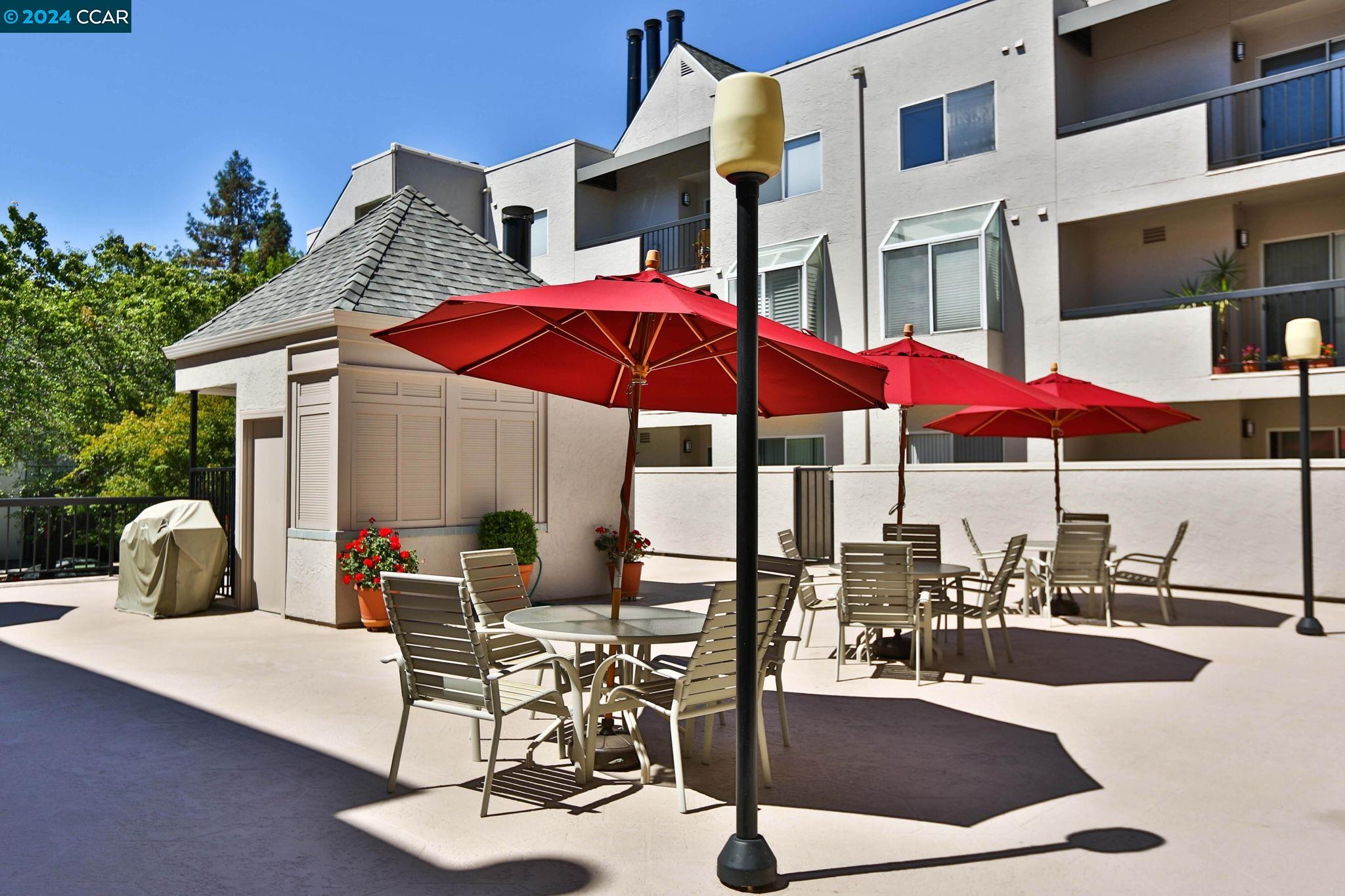 3173 Wayside Plz # 211