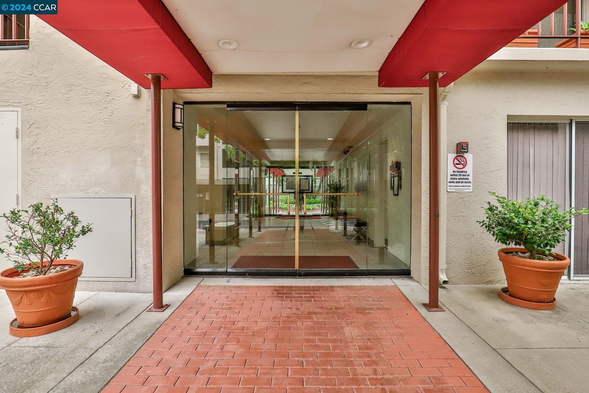 3173 Wayside Plz # 211