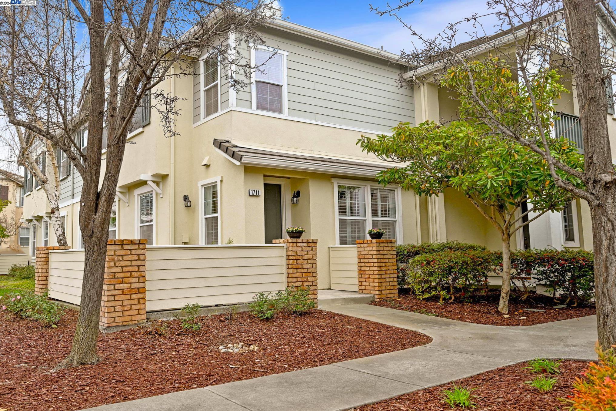 1711 Arianna Lane