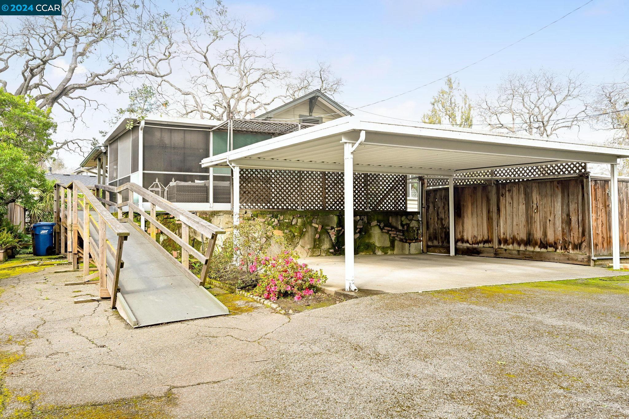 281 Oak Park Ln