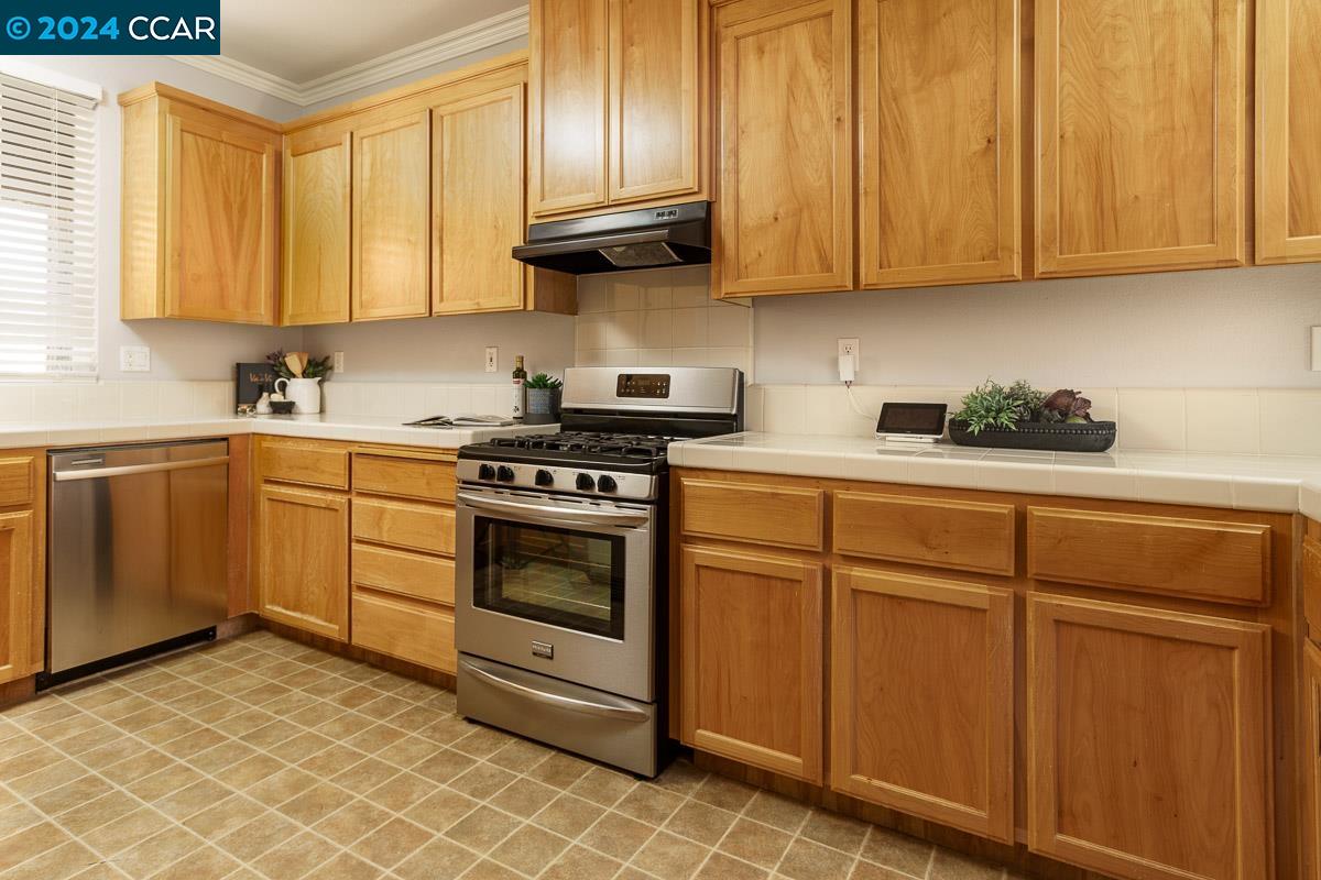 632 Summerwood Dr