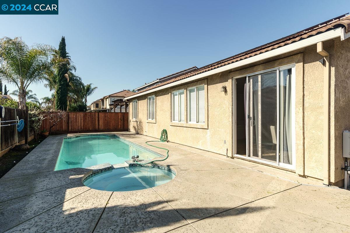 632 Summerwood Dr