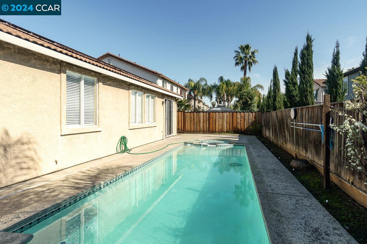 632 Summerwood Dr