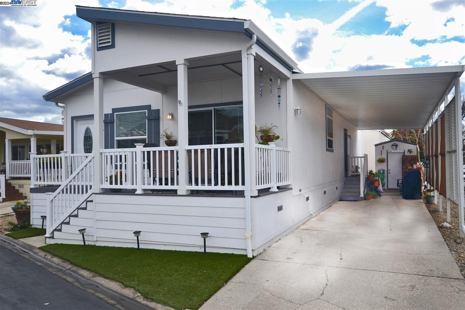 3263 Vineyard Ave., #159 # 159