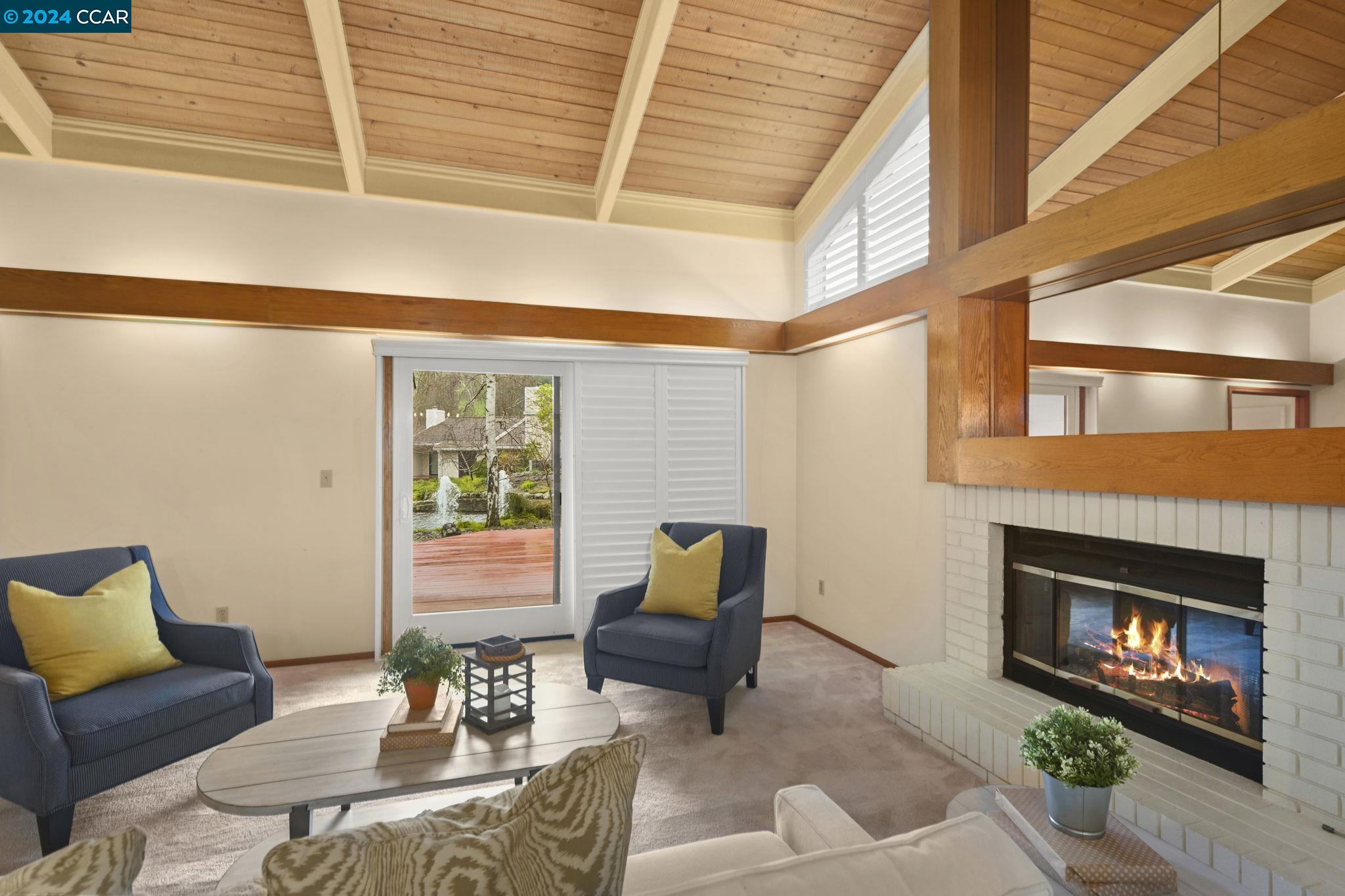 1483 Quail View Cir