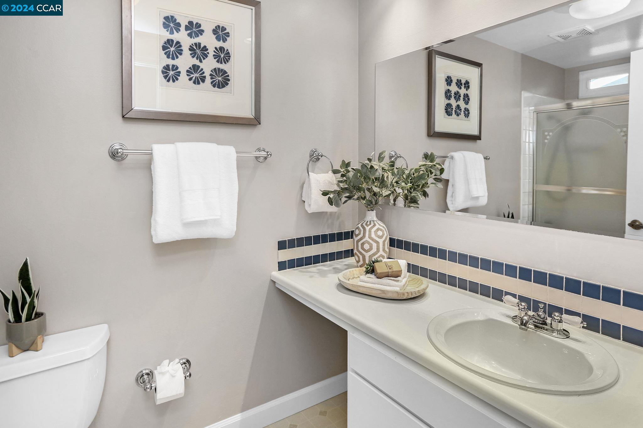 740 Senca Ct