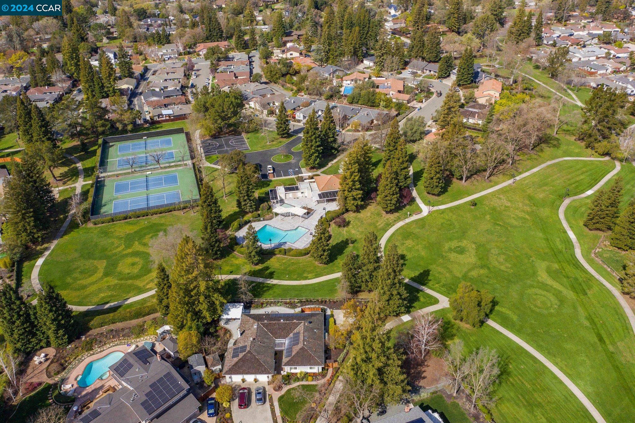 740 Senca Ct