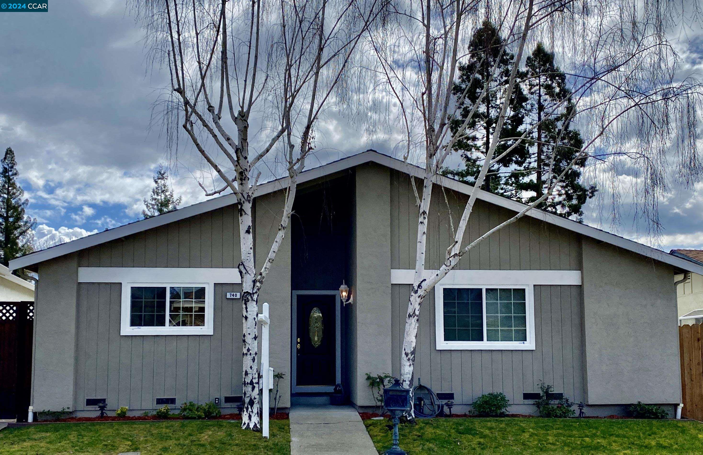 740 Senca Ct